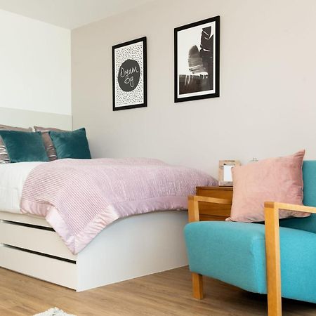 Chic Apartments And Studios At The Point In Aberdeen Ngoại thất bức ảnh
